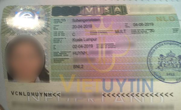 Trẻ tuổi, tài chính yếu, hộ chiếu trắng vẫn có visa du lịch Hà Lan
