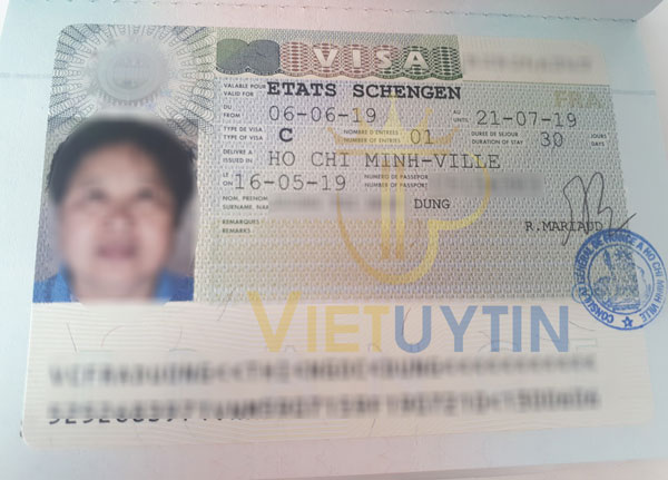 Visa du lịch Pháp của cô Dung
