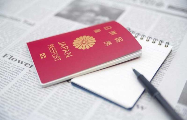 Hộ chiếu là giấy tờ không thể thiếu trong mọi hồ sơ xin visa