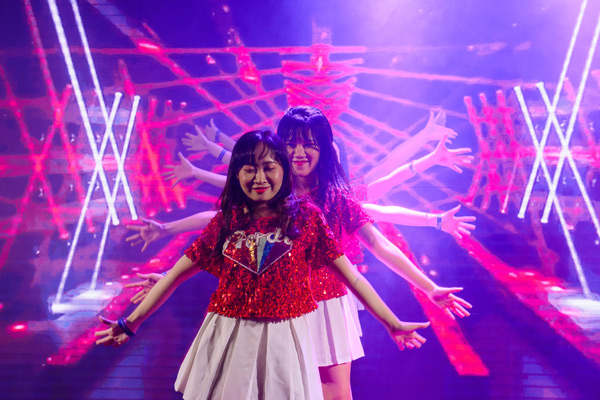 Các tiết mục không chỉ trẻ trung, tươi mới mà còn vô cùng chuyên nghiệp