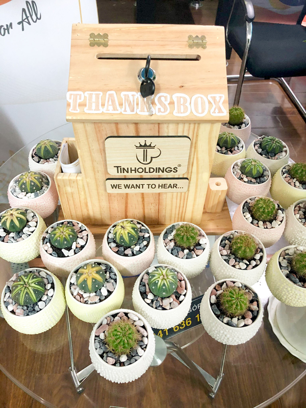 Những lá thư này được khóa lại vào hộp Thank Box