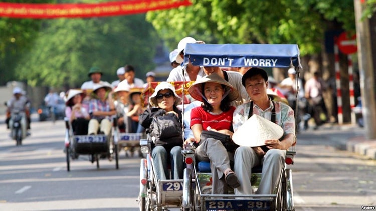 Du khách Trung Quốc du lịch Việt Nam có thể xin gia hạn visa