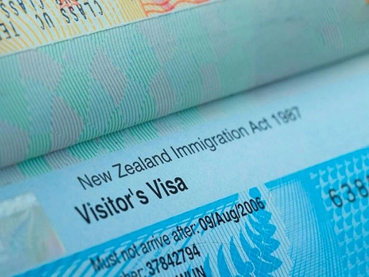 Cần nắm rõ hiệu lực của visa để gia hạn kịp thời
