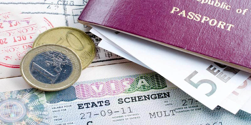 Nên làm visa Schengen để đi được các nước khác trong khối vì lệ phí xin visa Hà Lan cũng giống lệ phí Schengen